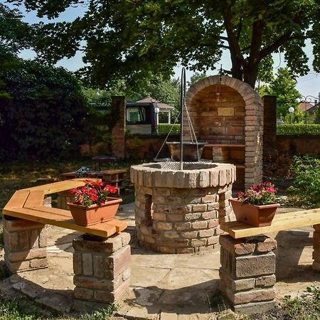 Malom Apartman Derekegyhaz Экстерьер фото