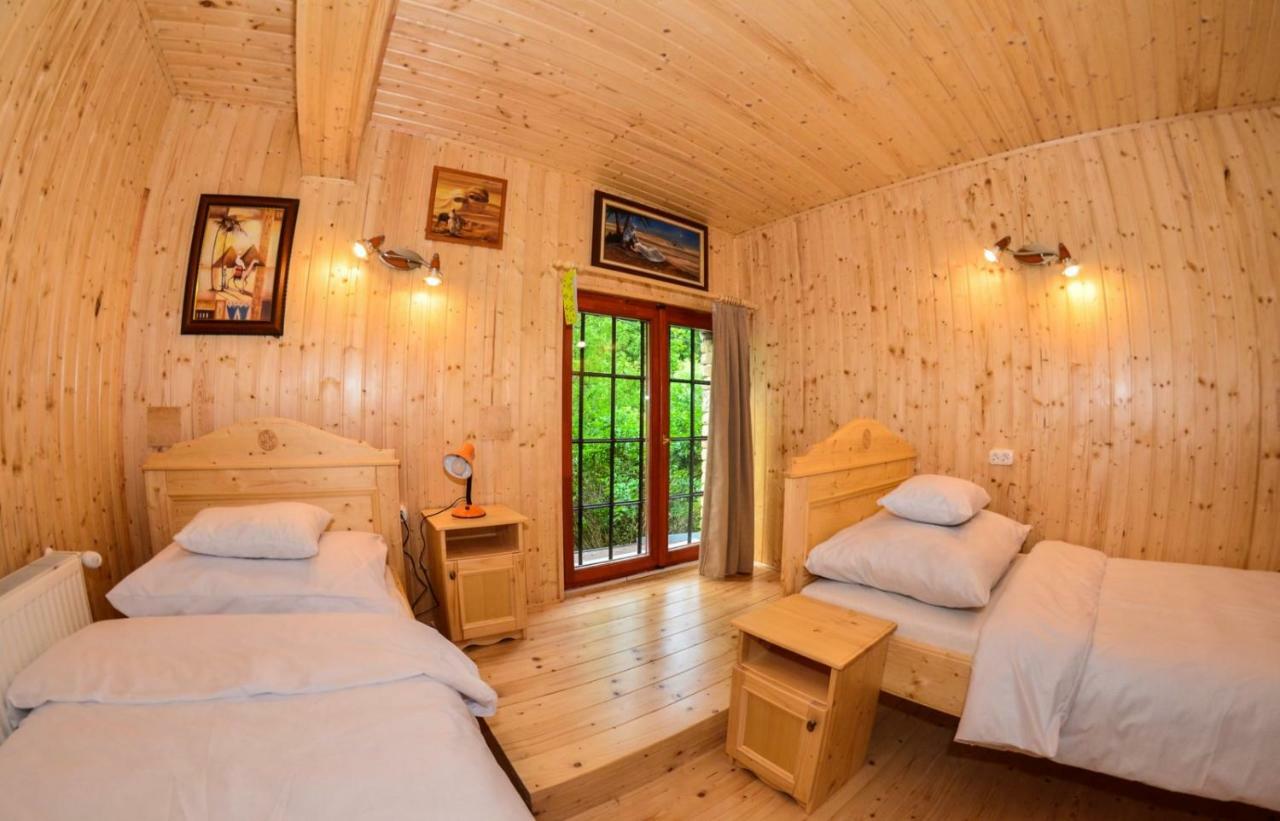 Malom Apartman Derekegyhaz Экстерьер фото