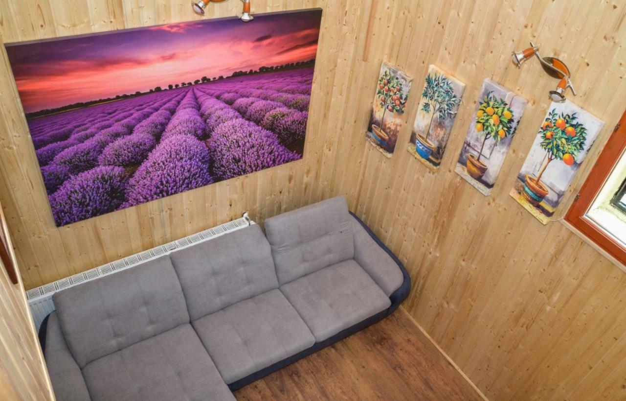 Malom Apartman Derekegyhaz Экстерьер фото