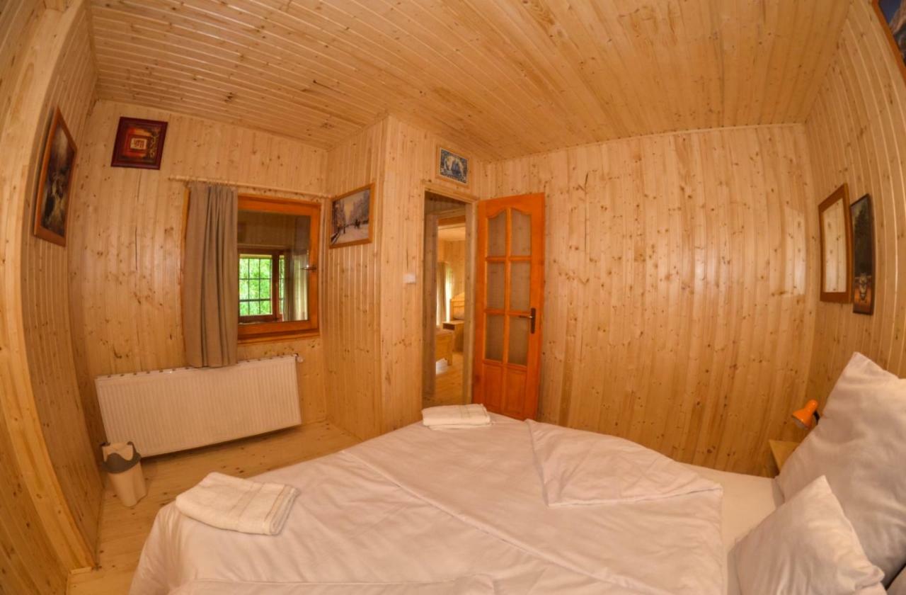 Malom Apartman Derekegyhaz Экстерьер фото